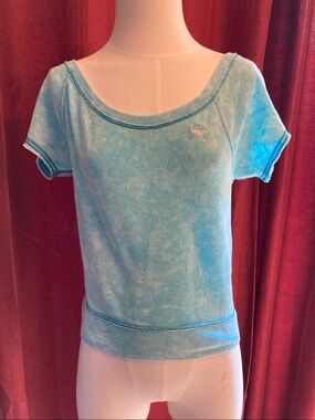 Abercrombie & Fitch women’s Small off shoulder sweatshirt